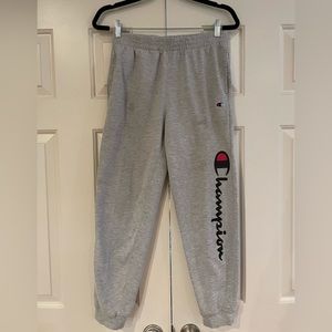 20% off today! Or make an offer! 

Champion boys sweatpants boy’s XL.